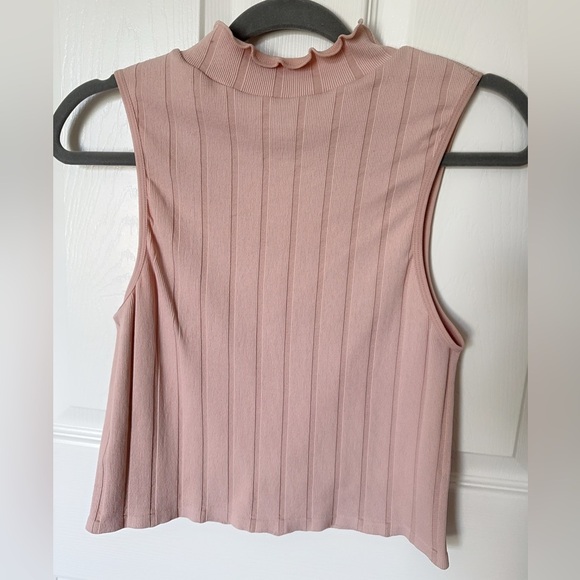 Pink Ribbed Crop Tank Top - Picture 5 of 5